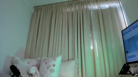 sophie online show from October 23, 2025, 2:38 pm