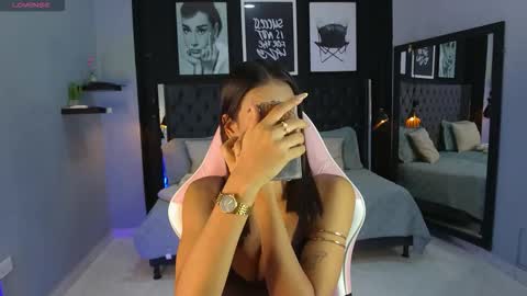 Kitty online show from December 15, 2025, 12:09 pm