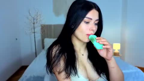 Snapshot of kitty_cut1ee_ chatting on June 22, 2026, 6:21 am kitty_cut1ee_ online show from June 22, 2026, 6:21 am