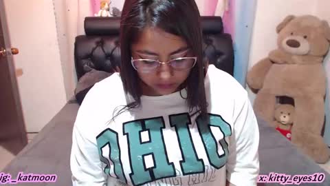 Snapshot of kitty_eyes chatting on February 25, 2025, 9:13 pm kitty online show from February 25, 2025, 9:13 pm