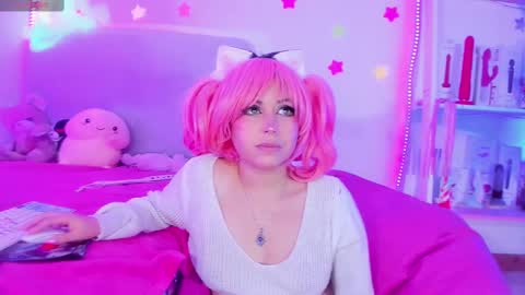 Snapshot of kitty_parker chatting on March 7, 2025, 11:40 am     online show from March 7, 2025, 11:40 am