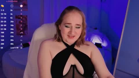 Snapshot of kitty_rest_ chatting on October 18, 2025, 2:51 pm Your Goddess Kate  Follow me online show from October 18, 2025, 2:51 pm