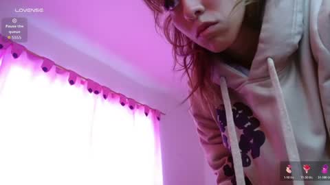 Snapshot of kitty_seducction chatting on June 16, 2026, 7:38 pm Aleja online show from June 16, 2026, 7:38 pm
