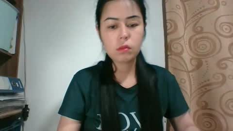 kitty_small69 online show from March 8, 2026, 1:58 am