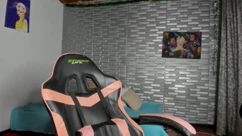 violet online show from April 1, 2026, 2:34 am