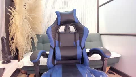 Snapshot of kittyblossom_ chatting on June 27, 2026, 8:36 pm kitty Blossom online show from June 27, 2026, 8:36 pm
