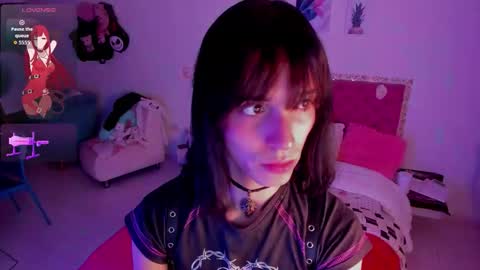 KittyChanel online show from November 24, 2025, 5:29 am