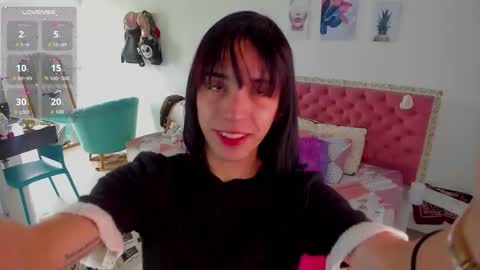 KittyChanel online show from November 29, 2025, 1:25 pm