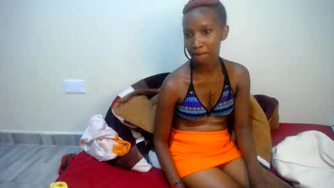 Snapshot of kittyfay_ chatting on June 17, 2026, 6:53 pm Fay online show from June 17, 2026, 6:53 pm