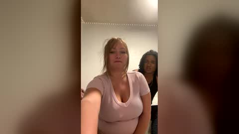 Snapshot of kittygiz chatting on June 8, 2026, 4:02 am kittygiz online show from June 8, 2026, 4:02 am