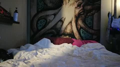 kittykat 1999 online show from September 19, 2025, 11:49 pm