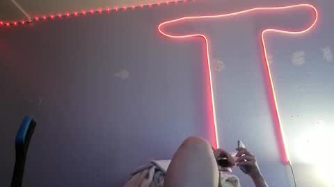 kittykat 1999 online show from October 16, 2025, 8:59 am