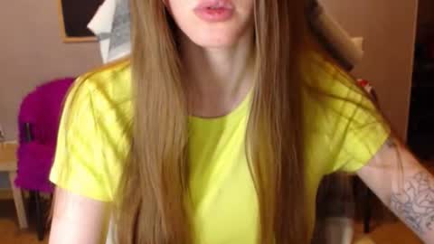 KittyloveMoon online show from June 13, 2026, 7:56 pm