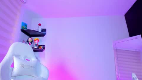 kitty online show from November 21, 2025, 7:45 pm