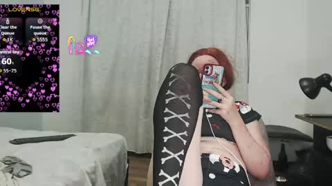 kittywhiteass online show from May 20, 2026, 8:09 am