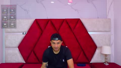 Snapshot of kity_spiderr chatting on November 18, 2025, 12:20 pm Luisa y Jairo online show from November 18, 2025, 12:20 pm