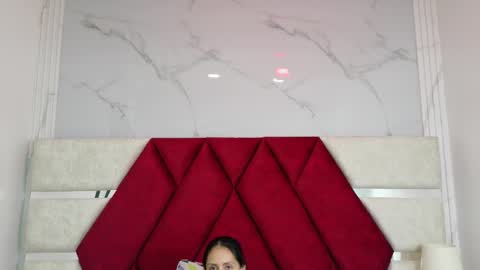 Snapshot of kity_spiderr chatting on December 15, 2025, 2:10 pm Luisa y Jairo online show from December 15, 2025, 2:10 pm