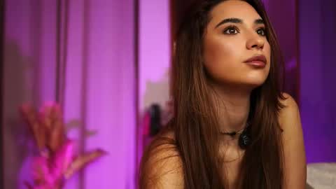 Erika online show from February 1, 2026, 10:41 pm