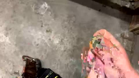 Snapshot of kiwicummer69 chatting on October 25, 2025, 1:35 am kiwicummer69 online show from October 25, 2025, 1:35 am