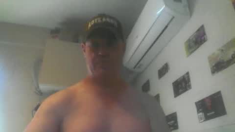 kiwiguy19773 online show from April 1, 2026, 12:00 am
