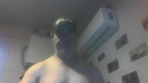 kiwiguy19773 online show from April 12, 2026, 1:32 am