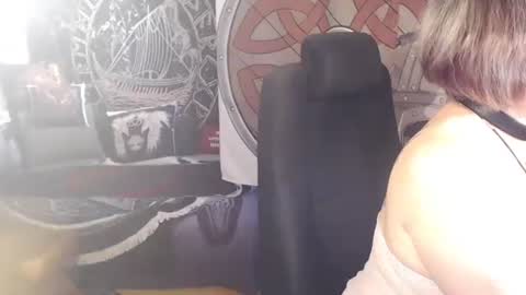 Snapshot of kleiner_teufel chatting on March 16, 2026, 7:23 am Michelle online show from March 16, 2026, 7:23 am