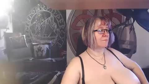 Michelle online show from April 25, 2026, 8:50 am