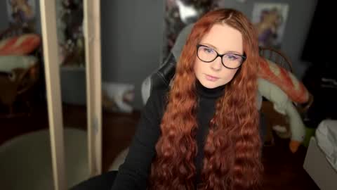 Snapshot of klementinagirl chatting on December 10, 2024, 8:27 pm Klementinafanslyklementina6661 online show from December 10, 2024, 8:27 pm