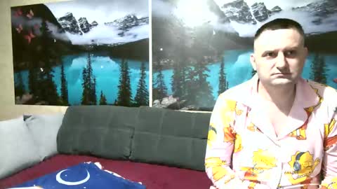 Kleosnow online show from April 9, 2026, 7:36 am