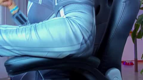 klinsmannwalton online show from October 21, 2025, 12:06 pm