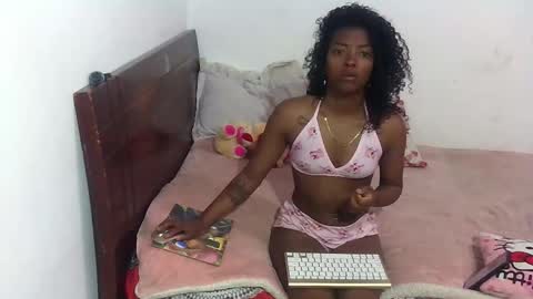 Snapshot of kloe_cooper chatting on November 7, 2025, 6:30 pm kloe_cooper online show from November 7, 2025, 6:30 pm