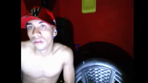 Snapshot of kloeandjersi chatting on December 15, 2025, 3:22 am kloeandjersi online show from December 15, 2025, 3:22 am