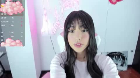 Snapshot of kloeking_ chatting on February 12, 2026, 3:45 am kloe online show from February 12, 2026, 3:45 am