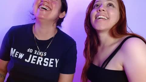 Snapshot of klohe_and_samantha chatting on February 20, 2025, 3:12 am klohe and samantha online show from February 20, 2025, 3:12 am