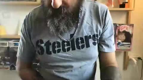 Snapshot of knicker76 chatting on October 24, 2025, 8:11 am knicker76 online show from October 24, 2025, 8:11 am