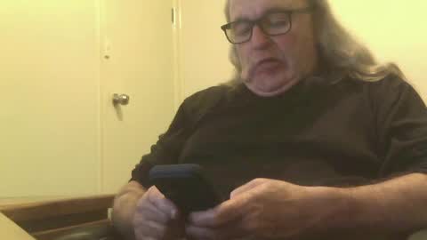knobout online show from July 8, 2026, 12:31 pm