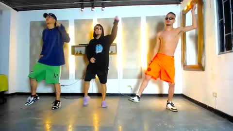 kobayaske online show from February 11, 2026, 2:49 am