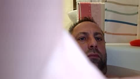 Kokk01 online show from November 18, 2025, 7:40 pm