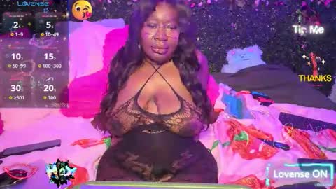 kokocherry00 online show from November 25, 2025, 2:11 am