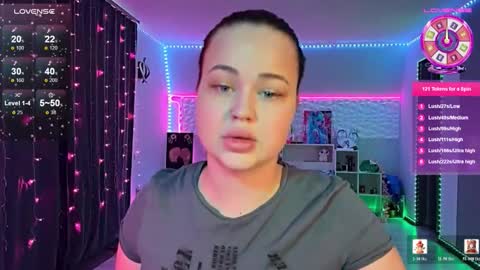 Mia online show from February 19, 2026, 8:32 am