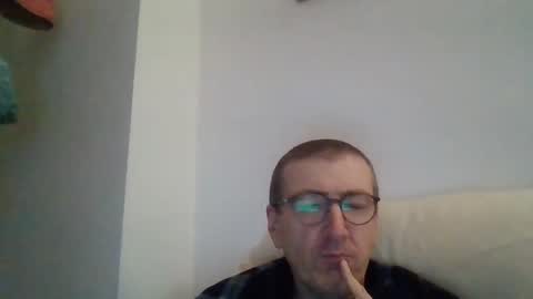 Snapshot of kolesie7 chatting on December 2, 2024, 10:01 pm JUAN CARLOS online show from December 2, 2024, 10:01 pm