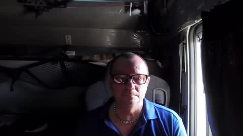 Snapshot of komputer123456789 chatting on March 2, 2025, 1:49 pm Bogdan online show from March 2, 2025, 1:49 pm