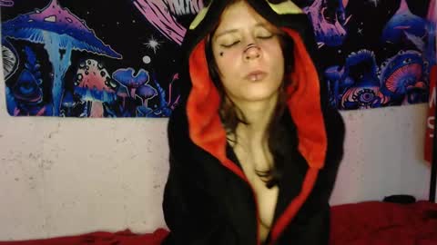 Snapshot of konekokawai chatting on February 12, 2025, 7:24 pm konekokawai online show from February 12, 2025, 7:24 pm