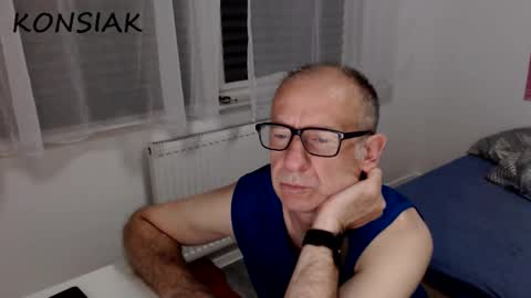 Komsiak online show from September 18, 2025, 7:27 pm