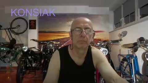 Snapshot of konsiak chatting on July 6, 2026, 6:32 pm Komsiak online show from July 6, 2026, 6:32 pm