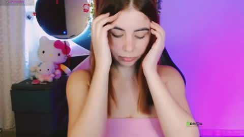 YINI online show from September 9, 2025, 2:22 am