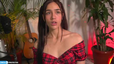 Snapshot of kore_persephone chatting on May 31, 2026, 8:43 pm Kore online show from May 31, 2026, 8:43 pm