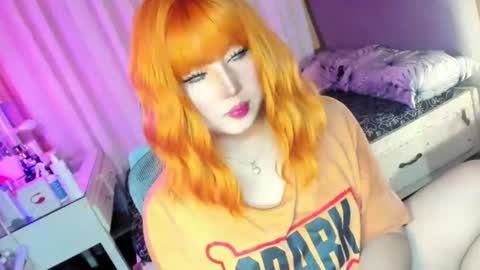 MISS ALICIA online show from December 23, 2025, 8:34 am