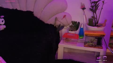 Snapshot of korolovaa chatting on October 12, 2025, 10:53 pm korolova online show from October 12, 2025, 10:53 pm