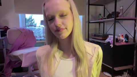 Ariela online show from June 26, 2026, 6:45 pm